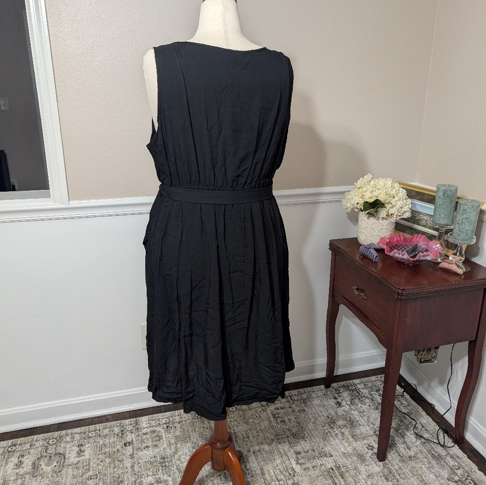 3/$30 Bloomchic Black Square Neck Dress 18/20 - Picture 4 of 6